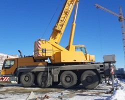 Кран LIEBHERR-70 тонн